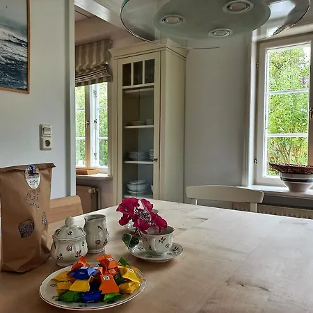 Holiday home Suederende- Hus Lillesol Suderende (Fohr)