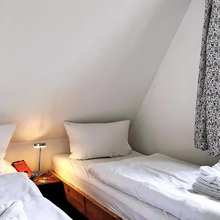Suederende- Hus Lillesol Suderende (Fohr)